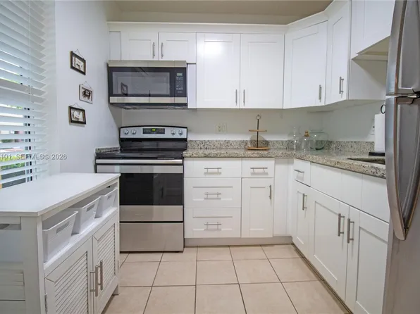 6020 NW 64th Ave APT 108, Tamarac, FL 33319