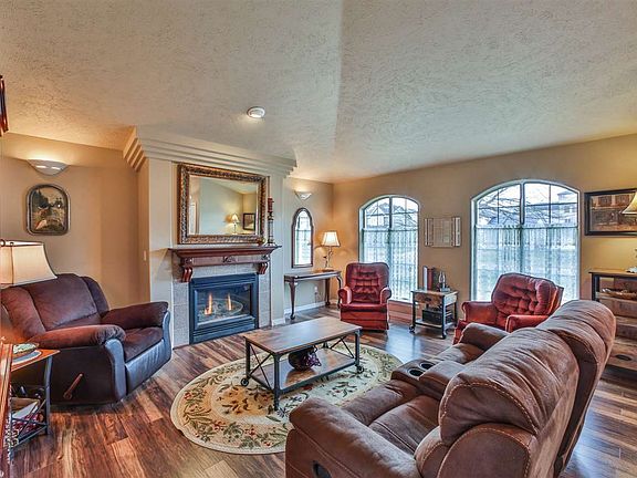 3rd image of 16106 E Radco Dr