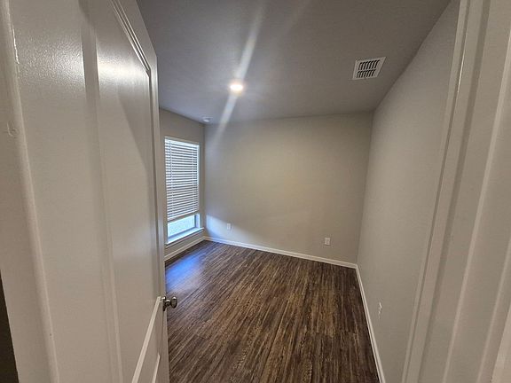 3rd image of 2119 N Jayton Ave Unit A