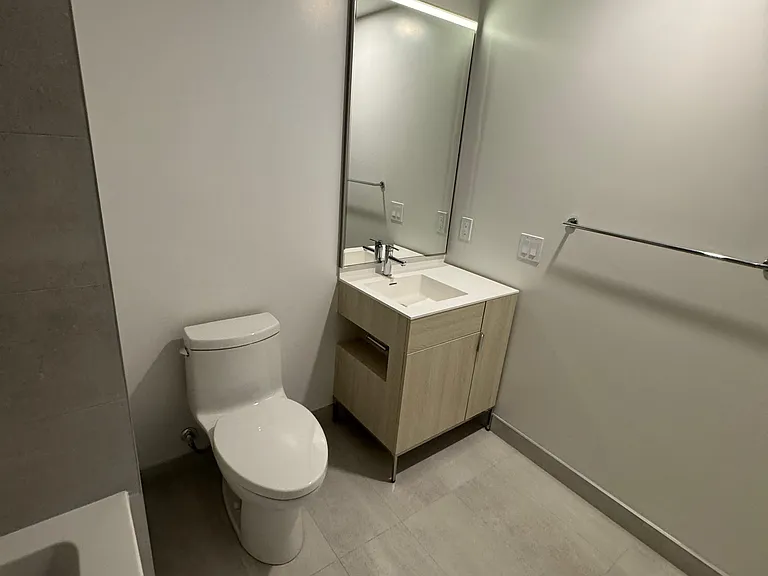 28 Eastern Ave S #417 — Photo 15