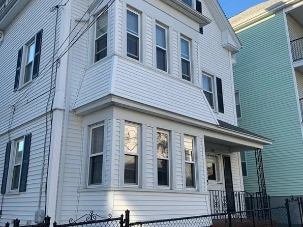 158 Tinkham St, New Bedford, MA 02746