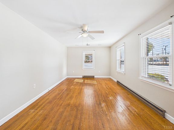 5th image of 840 David Bruce Ave