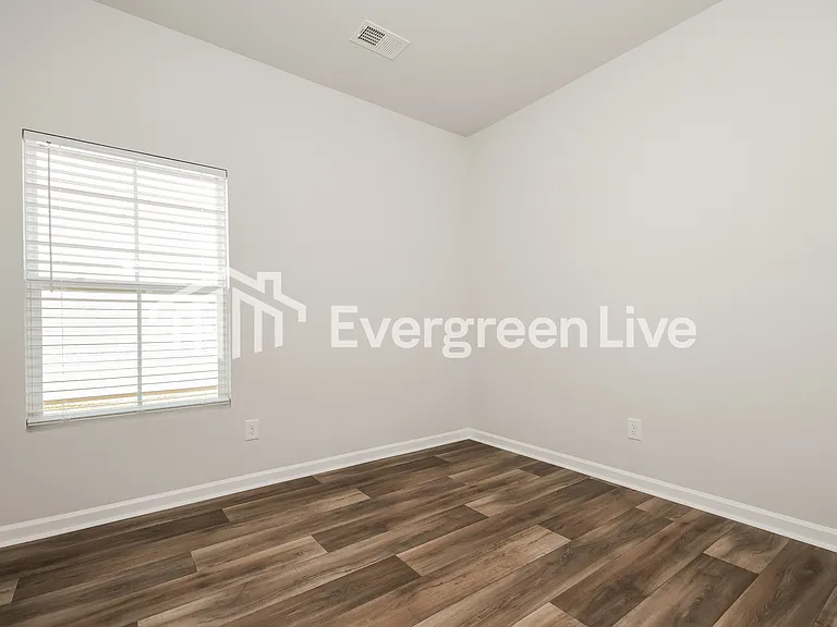 380 Pine Crest View Dr — Photo 11