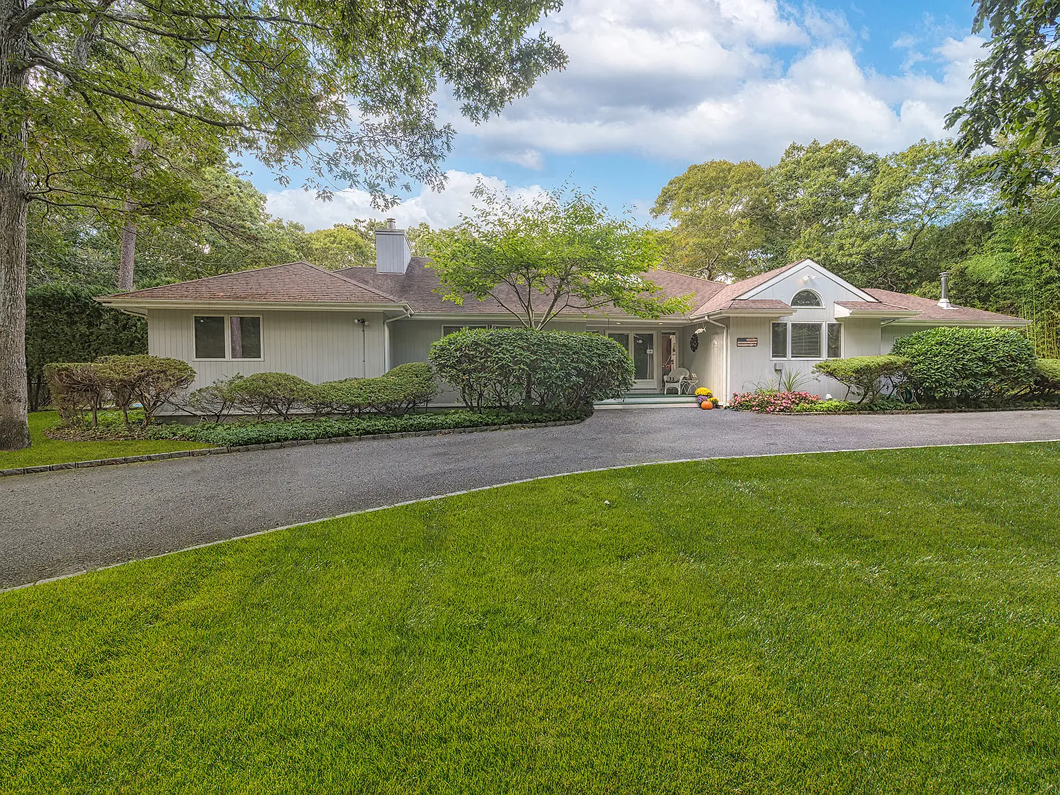 Quogue Village Retreat with Pool and Tennis — Photo 1