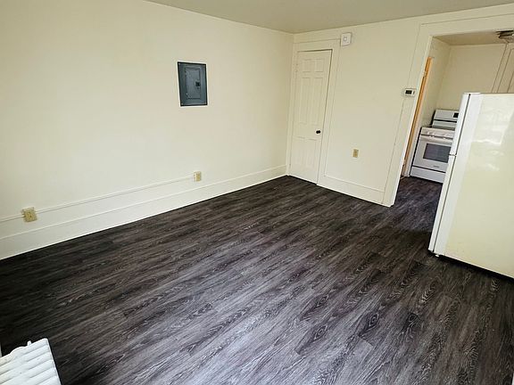 5th image of 6 Clarke St APT 2