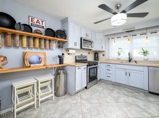 920 Robin Rd, Hillsborough Twp., NJ 08844