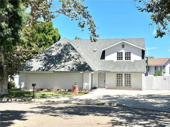 16803 Coral Reef Cir, Cerritos, CA 90703