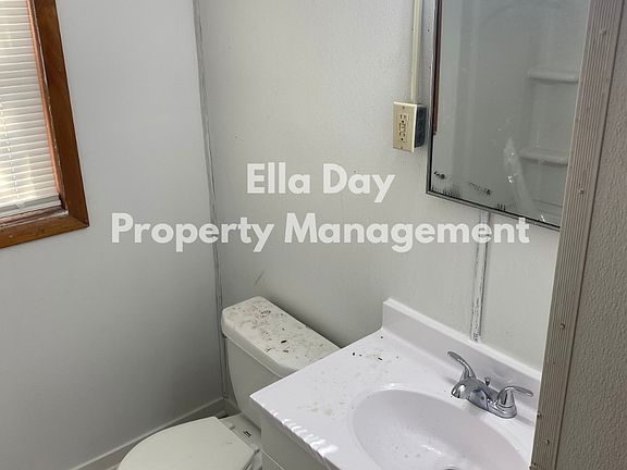 4th image of 2759 N Iva Ave