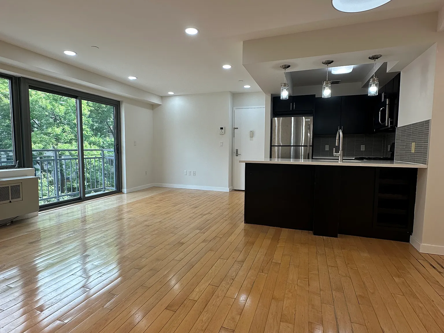 517 Court Street — Photo 3