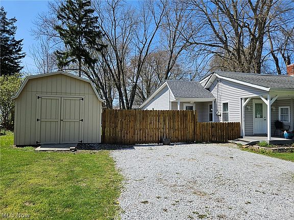 2nd image of 1580 Park Ave