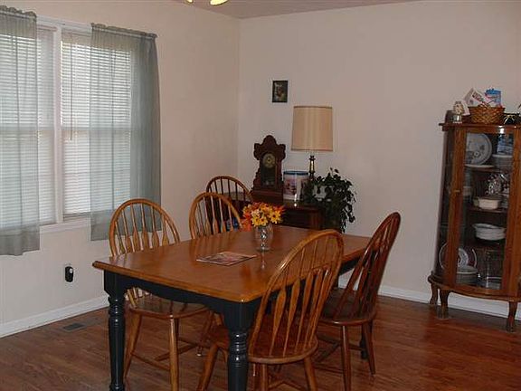 4th image of 1838 River Birch Ct