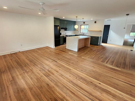 2nd image of 509 9th Ave SE