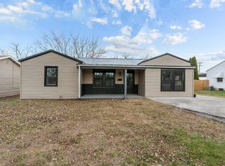 1553 E Nora Street, Springfield, MO 65803