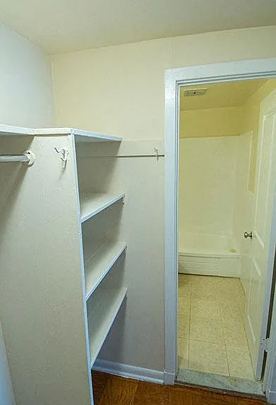 Dore Apartments — Photo 32