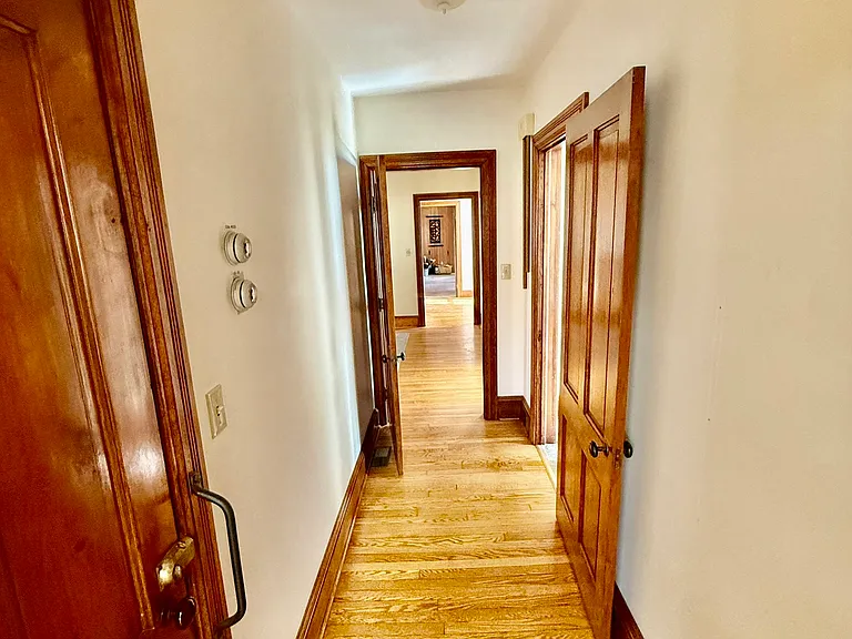 1213 Glenwood Heights Rd — Photo 9