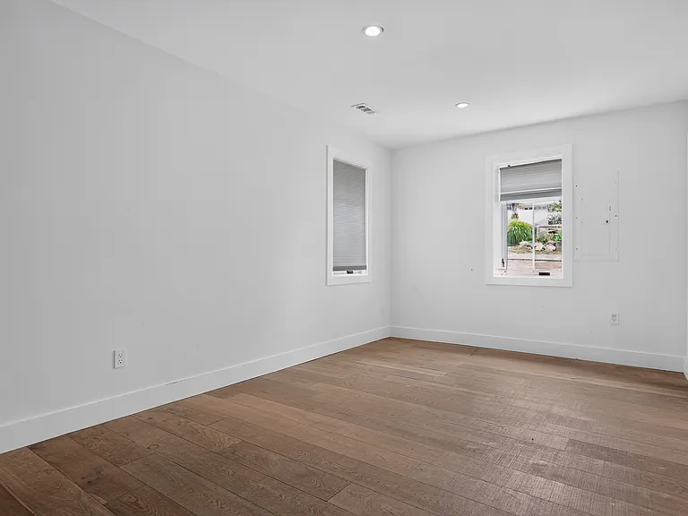 7818 Leland Rd — Photo 26