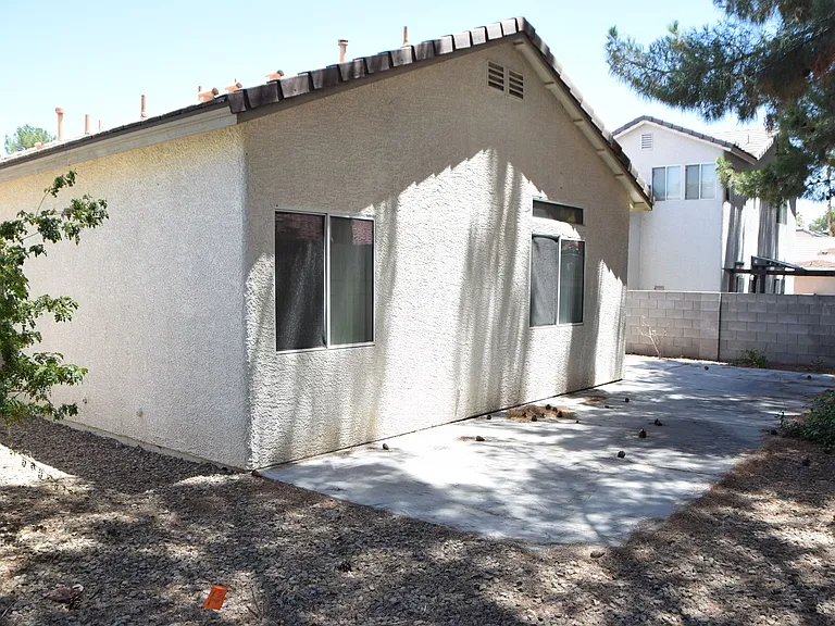 3847 Peachgate Ave — Photo 33