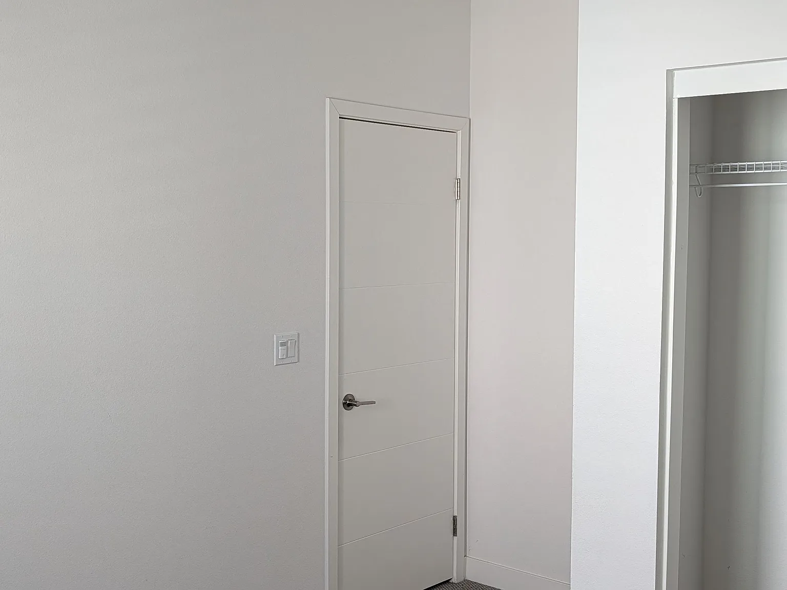3 bed, 2.5 bath, 1570 sqft, $1,400 — Photo 2
