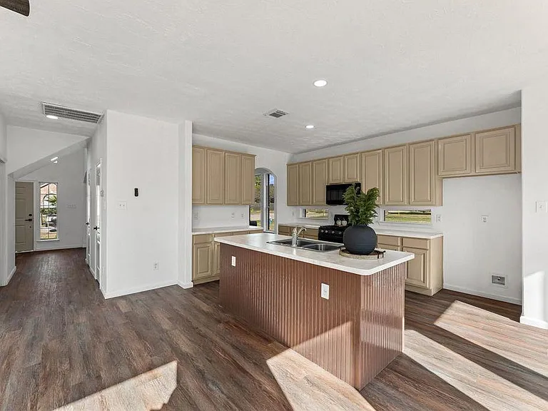 2830 Fern Hill Dr — Photo 6