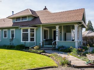 1906 Cleveland St, Eugene, OR 97405