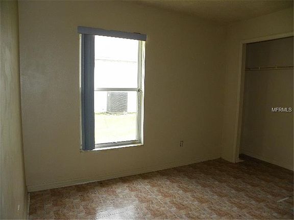 5th image of 177 Guadalajara Dr