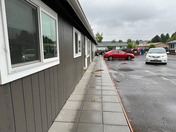 3623-3639 White Oak Ct NE #3637