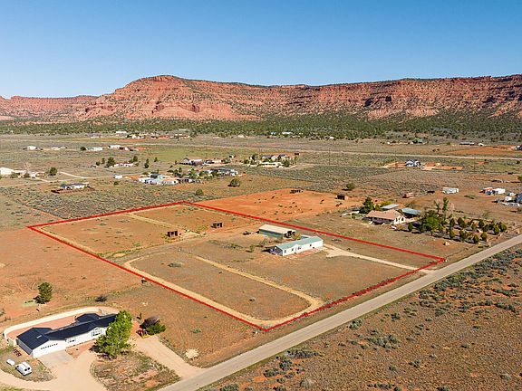 2nd image of 1120 Bryce Canyon Way