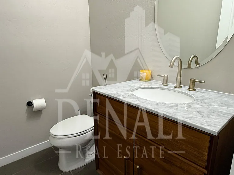 1729 W Myrna Ln — Photo 44