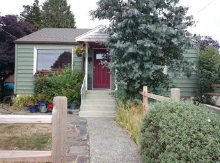 3940 SW Kenyon St, Seattle, WA 98136