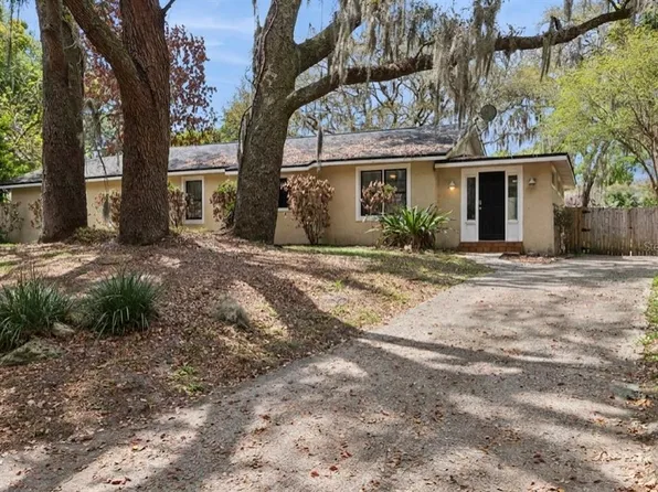 110 E Lauren Ct, Fern Park, FL 32730