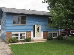 542 Park Ave, South Elgin, IL 60177