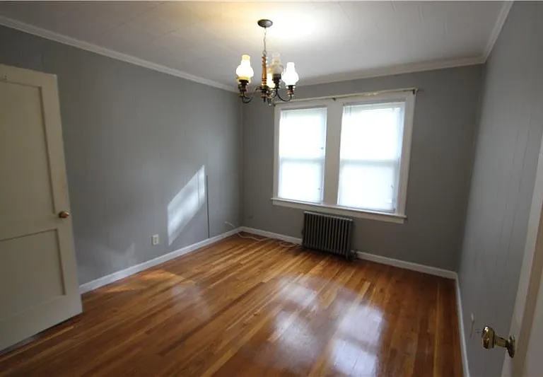 23 Saxon St — Photo 13