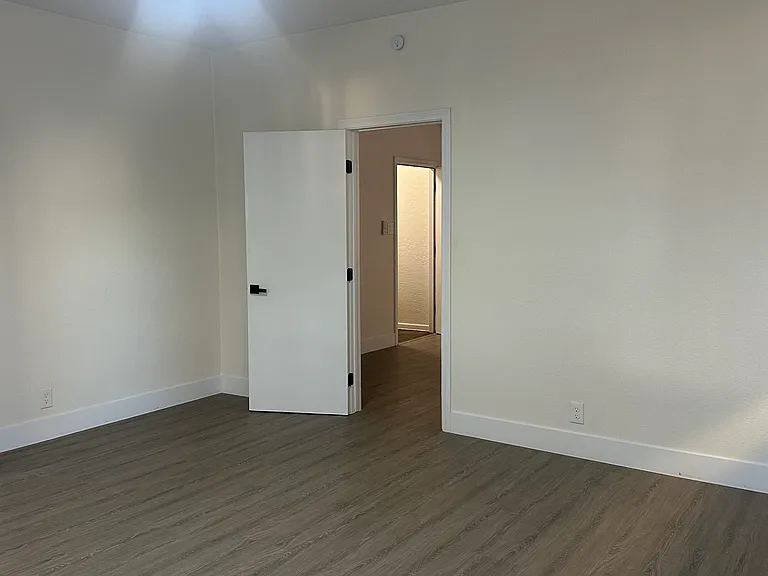 739 S Chevy Chase Dr #1/2 — Photo 5