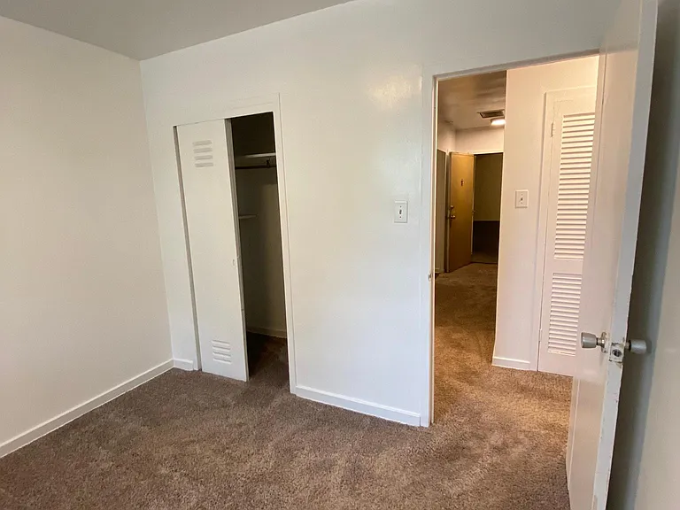 5100 5th Ave — Photo 9