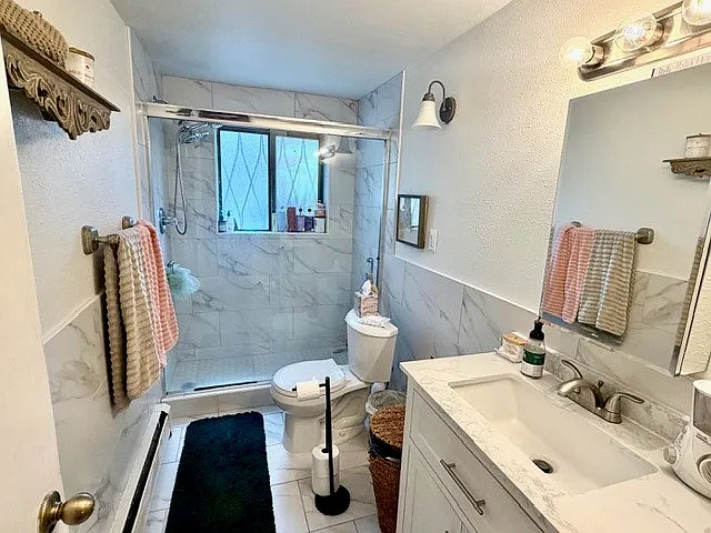 1008 N Corona St — Photo 9