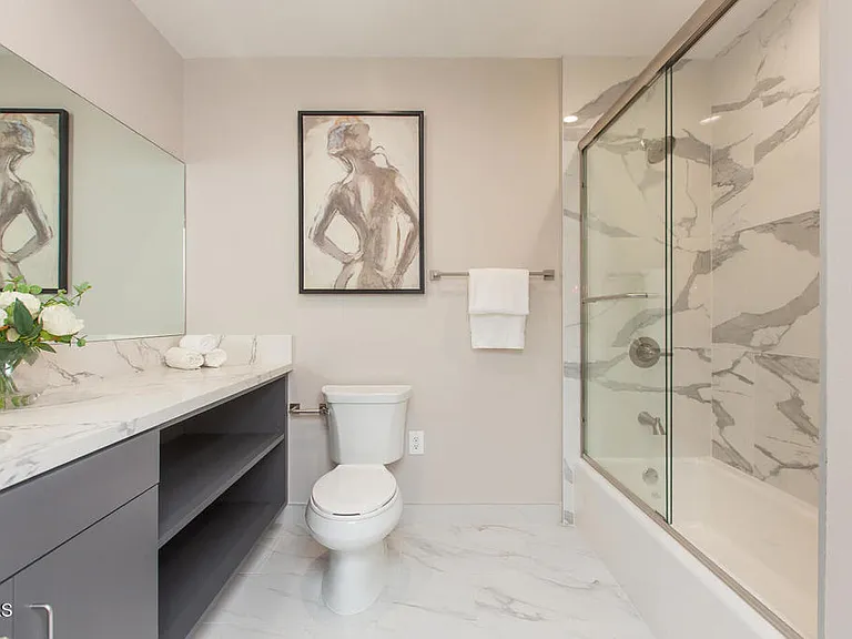 3682 Harriman Ave #3 — Photo 35