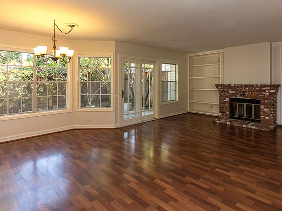 2nd image of 9918 Basswood Ct