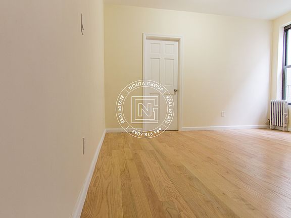 3rd image of 90 Elizabeth St APT 17