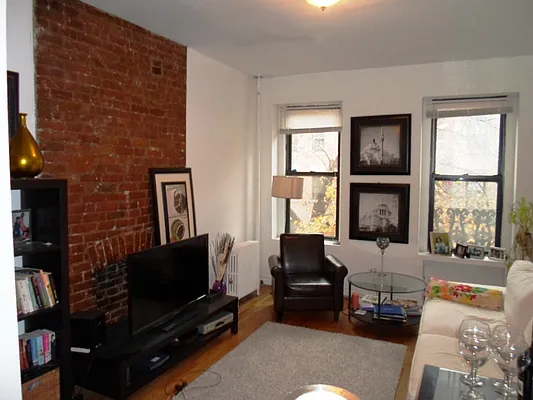 Rented by Sky Management | media 13