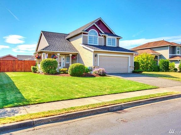 Front lawn leading up classy home!