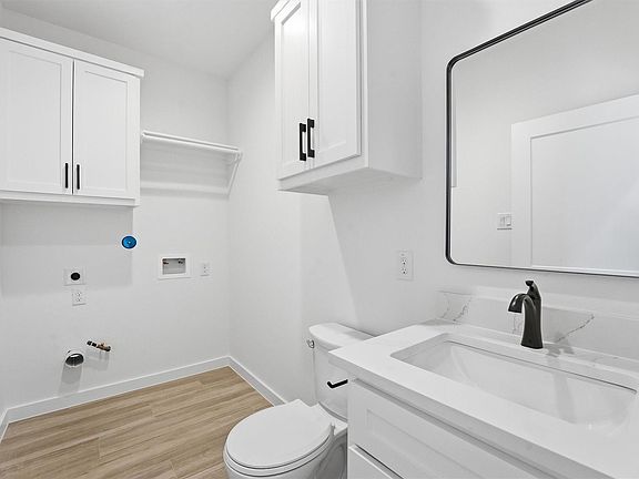 2nd image of 524 N 4th St