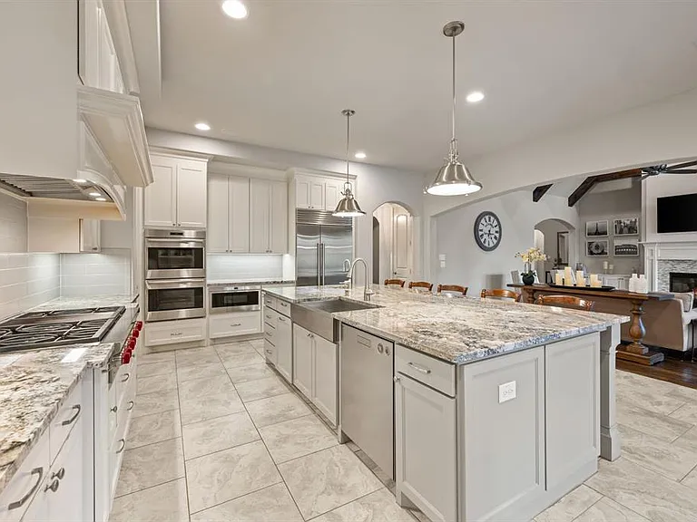 908 Lake Carillon Ln — Photo 13