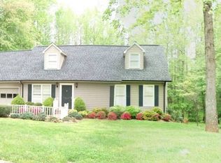 834 Kings Dr SW, Lenoir, NC 28645