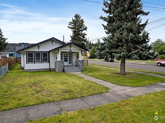 3rd image of 730 5th Avenue NW