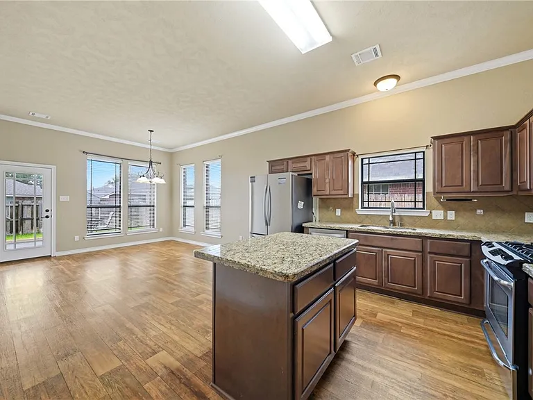 952 Dove Landing Ave — Photo 9