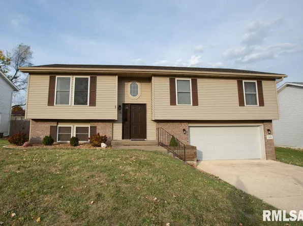 108 Lexington Dr, East Peoria, IL 61611