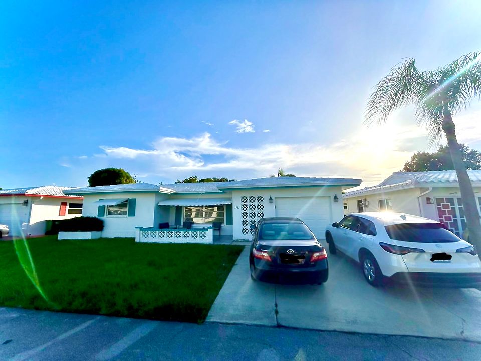 1st image of 7515 NW 69th Ave