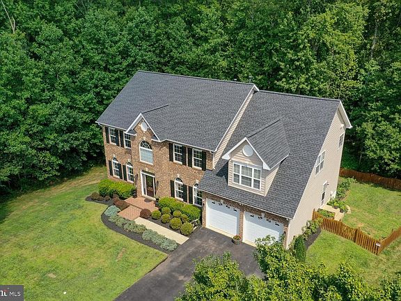 Beautiful Wooded Lot