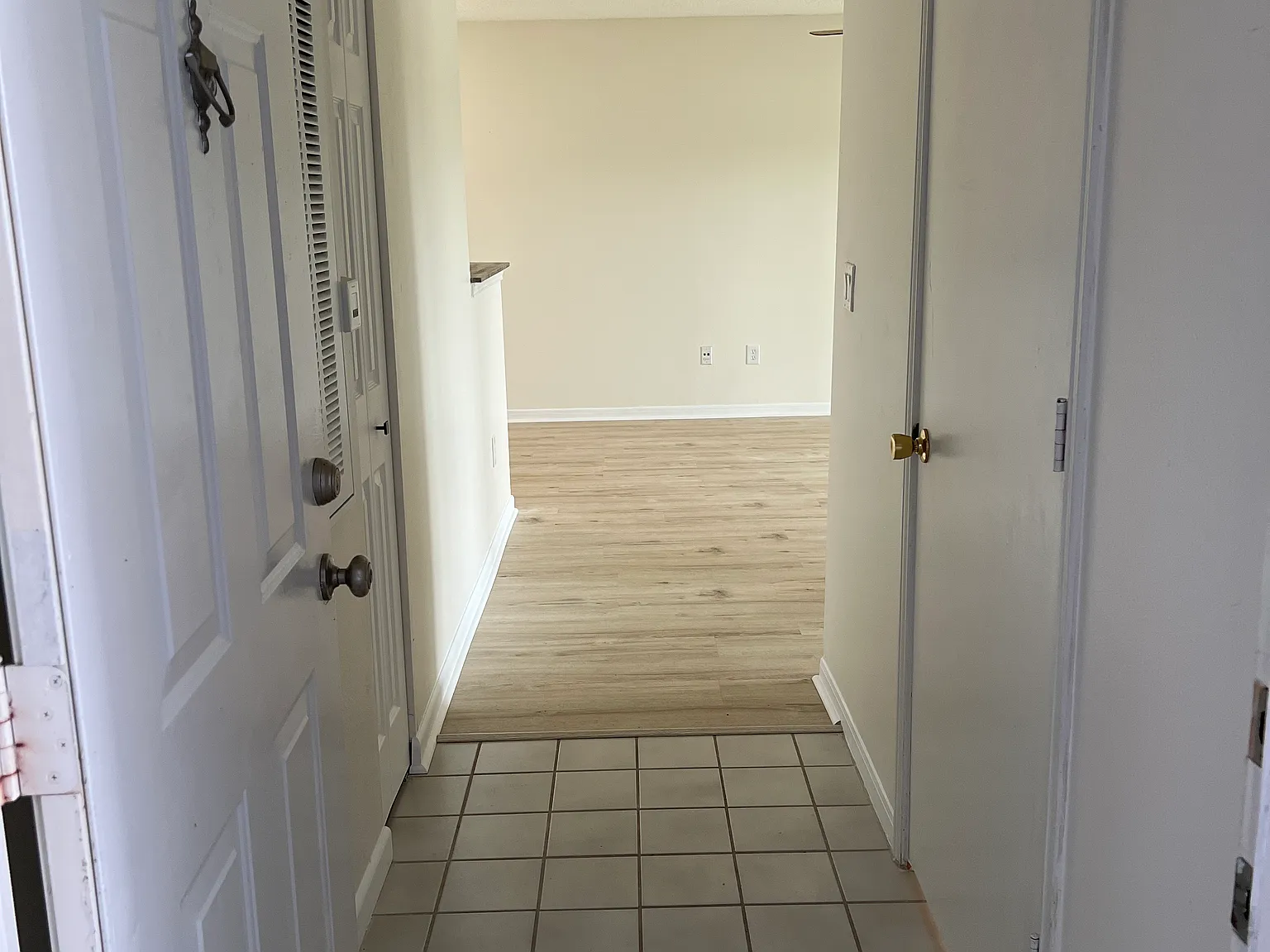 2533 Grassy Point Drive — Photo 3