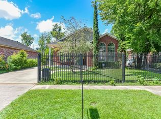 4110 Clay St, Houston, TX 77023